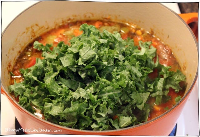 tuscan-soup-with-kale