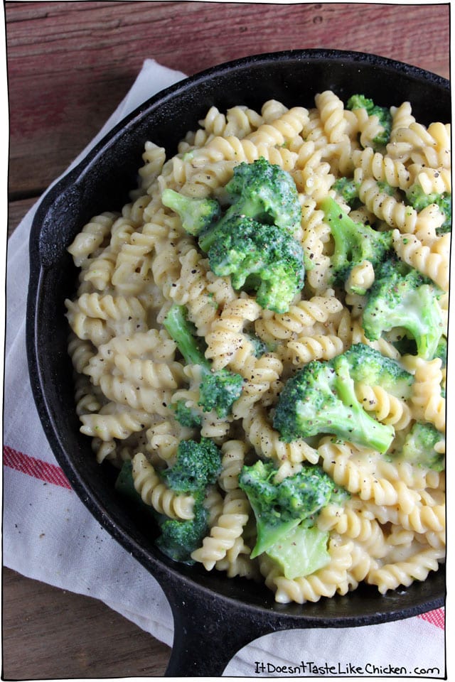 healthy-broccoli-mac-and-cheese-1