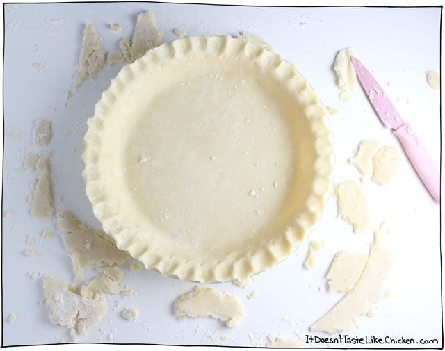Easy Vegan Pie Crust! Based on my Nana's recipe, there are two family secrets that hep you make the perfect crust every time. Quick and easy!