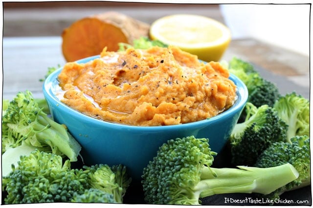 Sweet Potato Hummus! This is the perfect way to take hummus from boring to sensational. An easy recipe that can be prepared ahead of time with video instruction included. Makes a great party appetizer. #itdoesnttastelikechicken