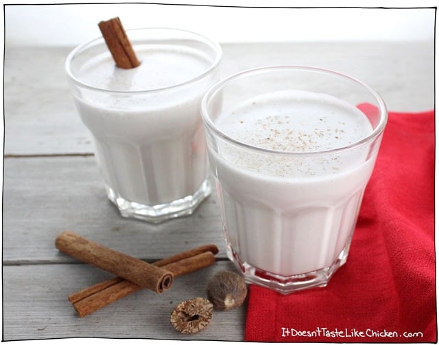 Quick Vegan Coconut Nog! Just toss everything into a blender. Only 7 ingredients. The perfect easy holiday cocktail. Vegan, dairy free, egg free. #itdoesnttastelikechicken