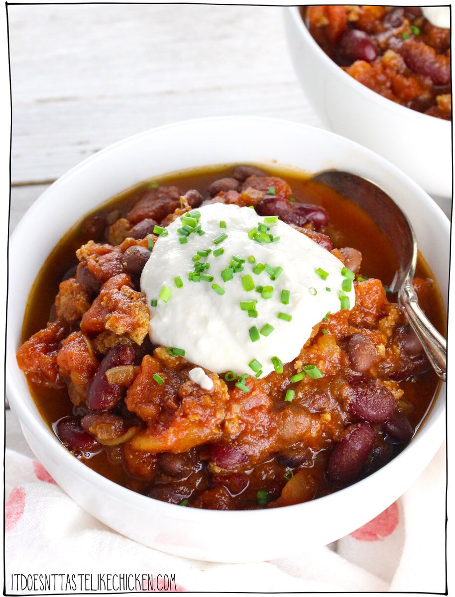 This vegan chili recipe is a plant-based twist that tastes better than meat chili!!! You read that right. This vegan chili recipe has won 1st place at a chili cook-off competing against non-vegan recipes! 🏆 Packed with protein and fiber this award-winning vegan chili is not only perfect for game day or entertaining but also easy to make, full of good-for-you ingredients, and freezes beautifully for meal prep.