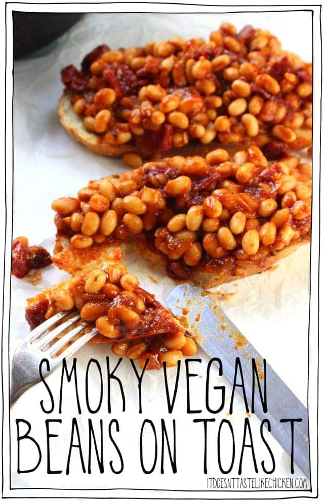 Smoky Vegan Beans on Toast! An easy, hearty and satisfying 20-minute meal. Perfect for a quick weeknight dinner. #itdoesnttastelikechicken