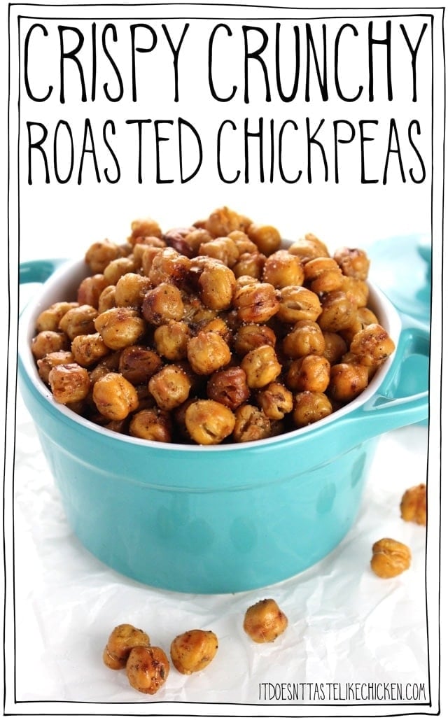 Crispy Crunchy Roasted Chickpeas. The secret to getting them extra crispy is to dry roast them first, and then season them at the last minute. A healthy, vegan, 5 ingredient snack that everyone will love. #itdoesnttastelikechicken #vegansnack 