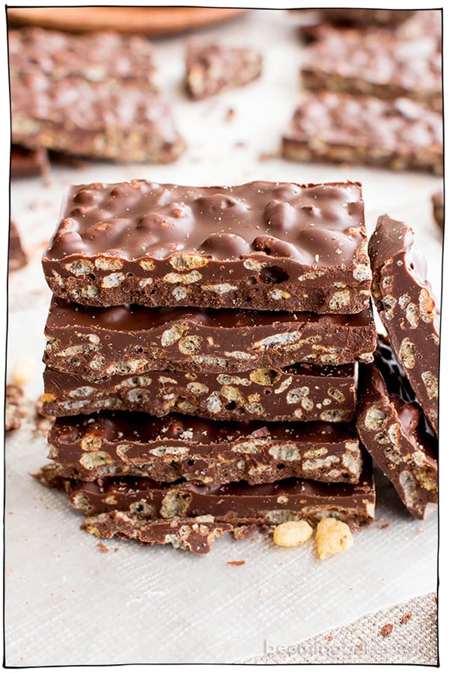 30 Vegan Candy and Chocolate Bar Recipes! Perfect for a gift or just for yourself to enjoy. Whip up some sweet treats to celebrate a holiday such as Valentine's Day, Easter, Christmas, Halloween, or for any day of the week so you have them on hand when sugar cravings strike. #itdoesnttastelikechicken #veganrecipes #vegandesserts #candy