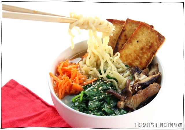 Vegan Ramen Noodle Soup! Toss out those flavour packets and instead make this easy weeknight meal. With fresh veg, sautéd mushrooms, crispy tofu slices, and ramen noodles in hot broth. #itdoesnttastelikechicken #veganrecipe #ramen #vegansoup