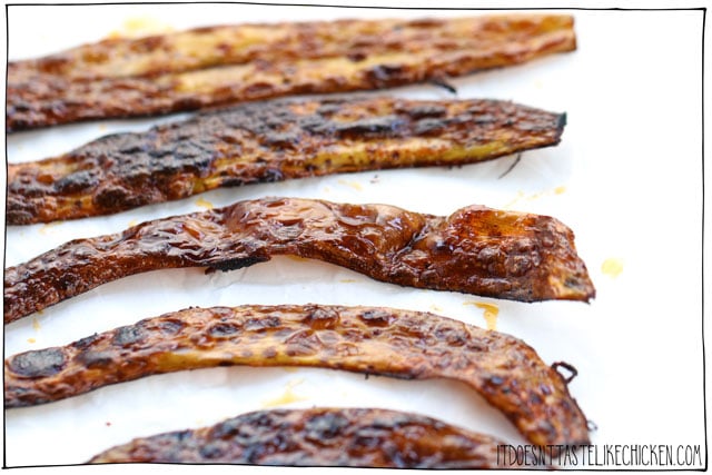 Banana Peel Bacon! A vegan bacon recipe made from the banana peels that you would otherwise toss away. Crispy, chewy, smoky, salty, slightly sweet, and has a subtle hint of banana taste which is actually quite delicious! Make this the next time you peel a banana! #itdoesnttastelikechicken #veganrecipes #bananapeel #veganbacon