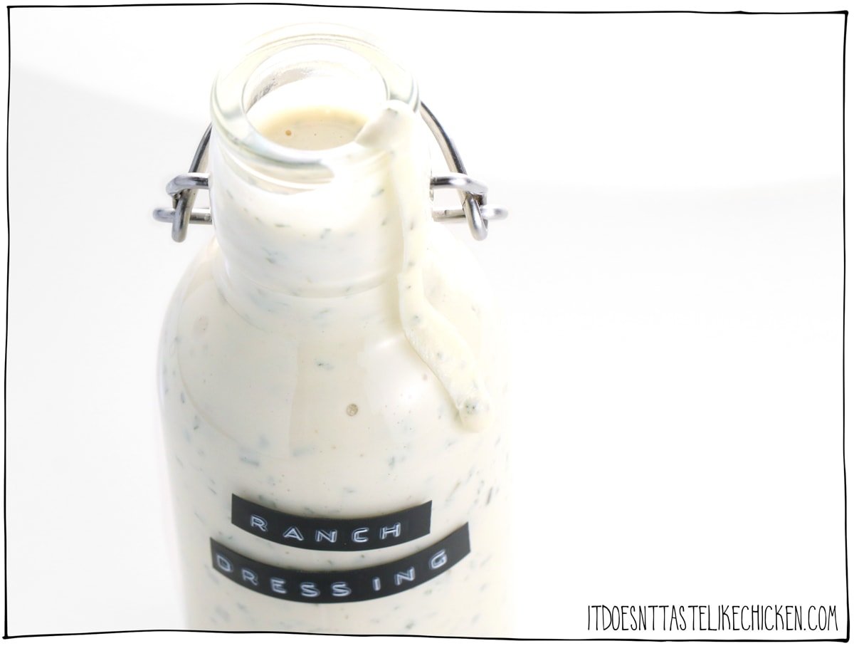 Vegan Cashew Ranch Dressing! 9 ingredients and 15 minutes or less to make. This creamy dressing tastes just like the classic but it's dairy-free, healthy, oil-free, whole food plant-based! Drizzle this over every salad, bowl, or you can even use it as a dip. #itdoesnttastelikechicken #veganrecipes #wfpb