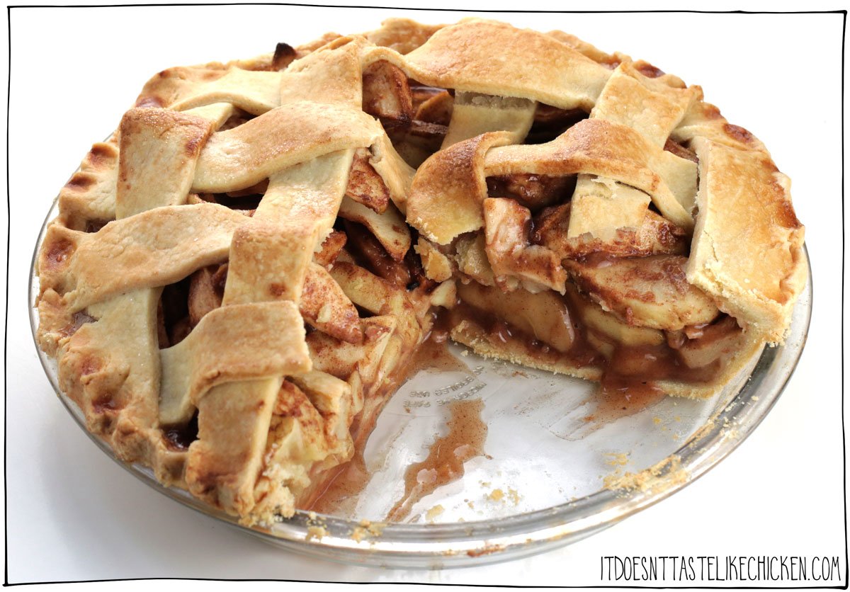 If you’re looking to impress someone with an incredible vegan pie, this recipe is for you! A golden flaky buttery crust, filled with sweet apples, and warm spices make this the best vegan apple pie ever! Making apple pie is always a bit time consuming, but I share with you all of my tricks to make this recipe as easy and delicious as possible. Easy as apple pie one might say. ;) #itdoesnttastelikechicken #applepie #veganbaking #vegandesserts
