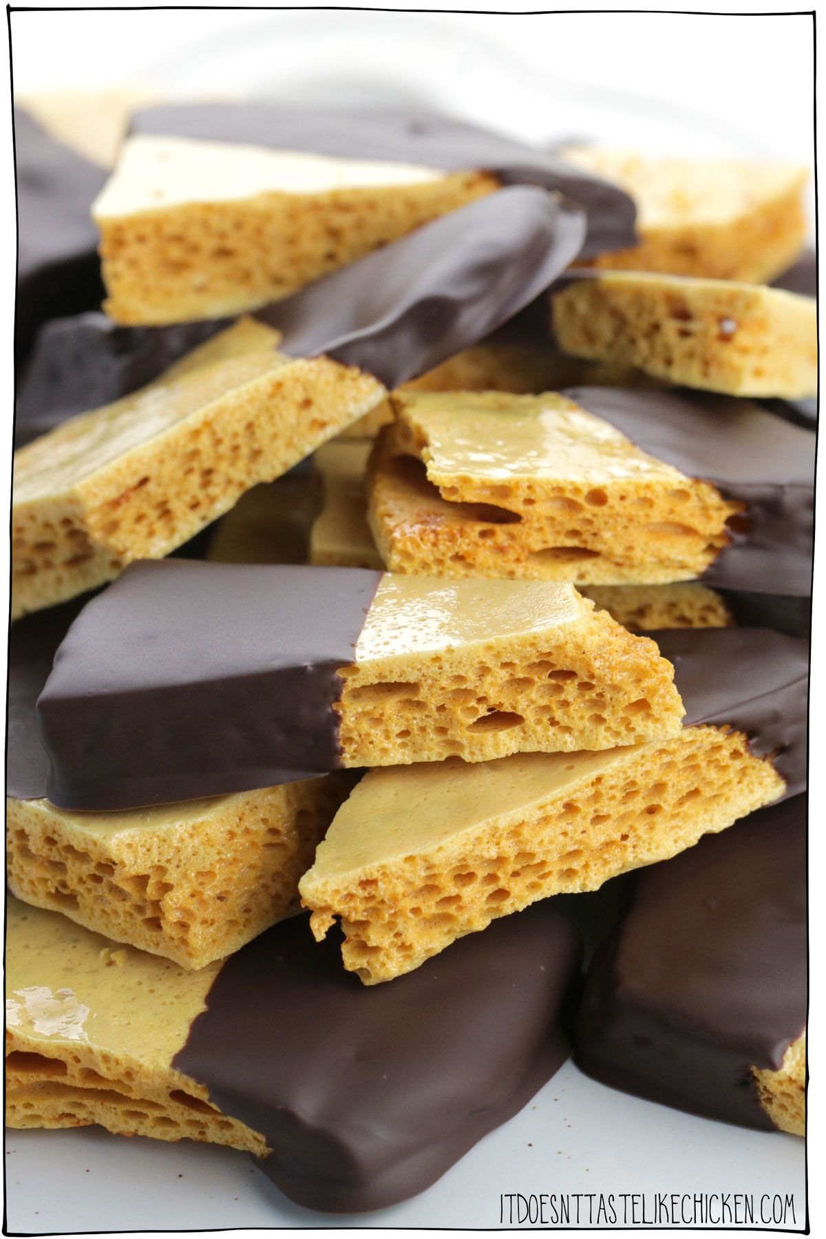 Just 5 ingredients and surprisingly easy to make, this vegan chocolate-dipped honeycomb is a super crunchy, sweet, caramel-y, chocolatey treat that you just can't get enough of! It tastes just like a Cadbury Crunchie Bar but better, and it's vegan too! #itdoesnttastelikechicken #veganbaking #vegandesserts