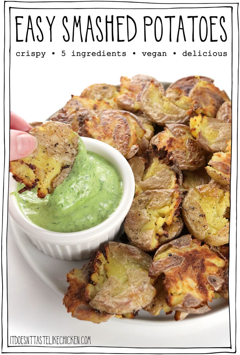 I present to you: Easy Smashed Potatoes! These crispy, garlicky, delicious little bites are so delectable and easy to make! Perfect as a side dish, game day appetizer, or a quick and easy vegan snack that will please everyone!