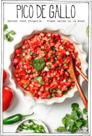 Bowl of salsa with text overlay that reads pico de gallo.